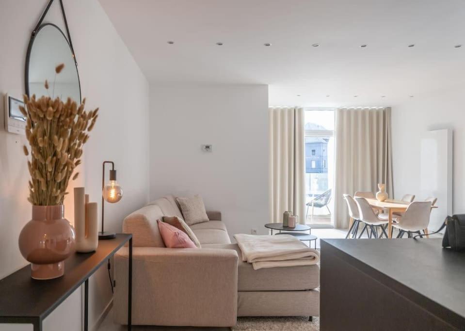 Wonderful 2br W View On Leie Apartment Ghent